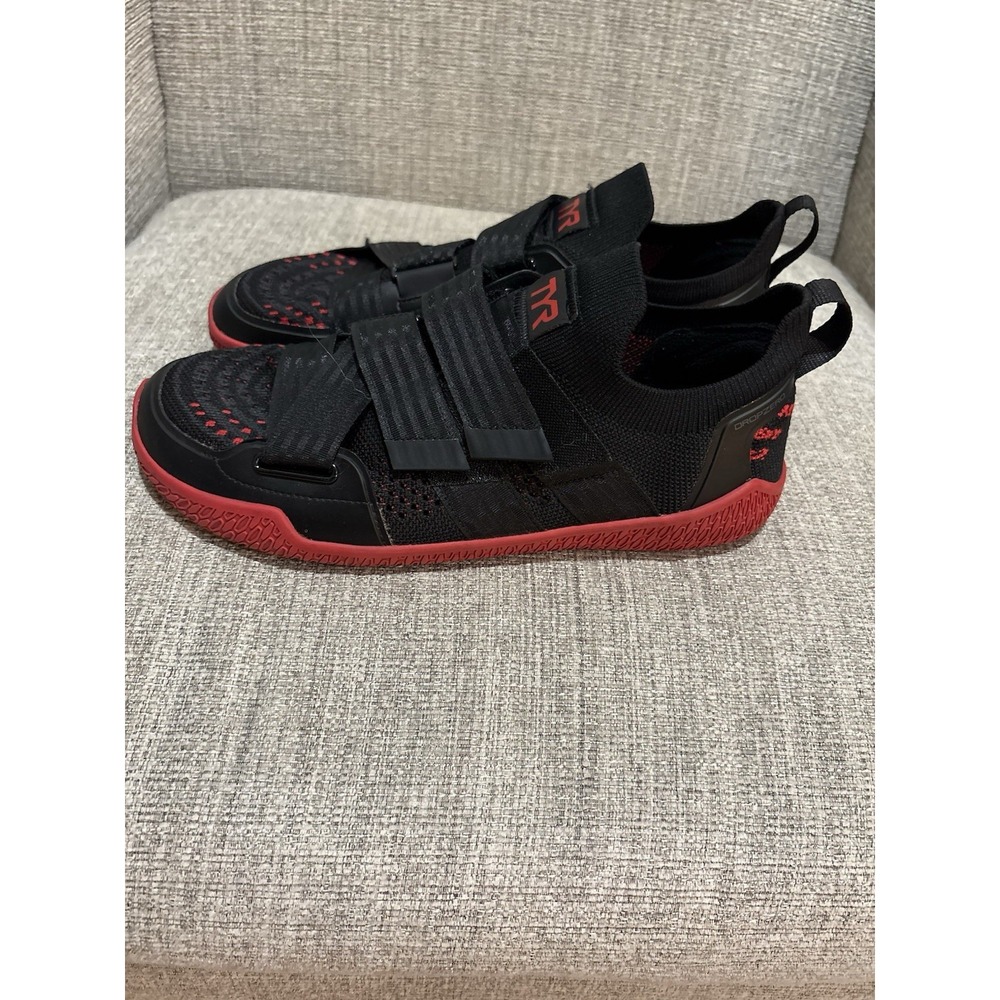 TYR DropZero Barefoot Lifter Blk/Red M Sz 10/ W Sz 11.5